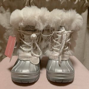 London Fog Winter Boot